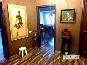 Дом 201м&sup2;, 3-этажный, участок 4 сот.  