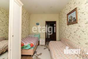 Дом 282м², 3-этажный, участок 10 сот.  