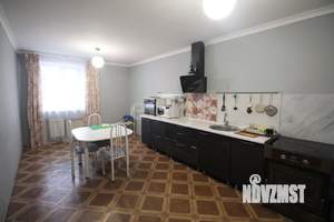 Дом 243м², 3-этажный, участок 7 сот.  