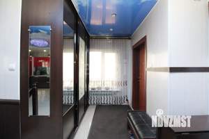 Дом 196м&sup2;, 3-этажный, участок 7 сот.  