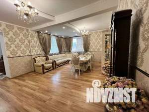 Дом 265м², 3-этажный, участок 6 сот.  