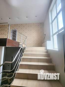 Дом 392м², 2-этажный, участок 8 сот.  