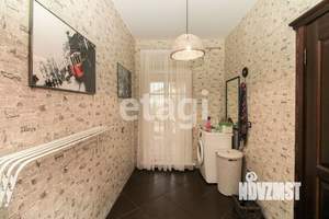 Дом 200м&sup2;, 2-этажный, участок 11 сот.  