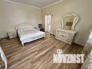 Дом 265м², 3-этажный, участок 6 сот.  