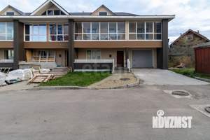 Таунхаус 232м&sup2;, 3-этажный, участок 1 сот.  