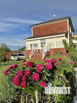 Дом 180м&sup2;, 3-этажный, участок 10 сот.  