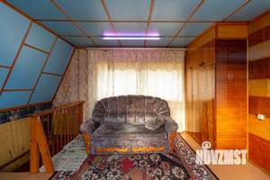 Дом 64м&sup2;, 2-этажный, участок 11 сот.  