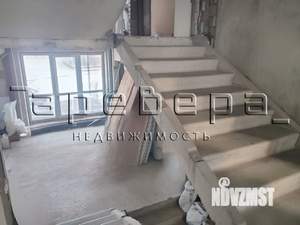 Дом 280м², 3-этажный, участок 14 сот.  