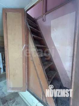 Дом 35м&sup2;, 2-этажный, участок 4 сот.  