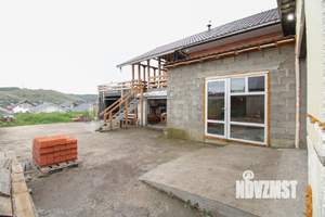 Дом 164м&sup2;, 3-этажный, участок 10 сот.  