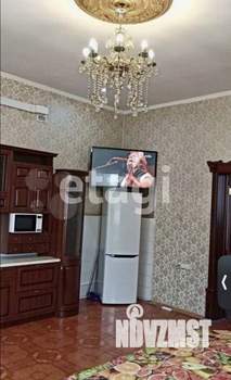 Дом 489м&sup2;, 2-этажный, участок 8 сот.  