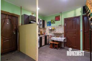 Дом 200м&sup2;, 2-этажный, участок 9 сот.  