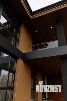 Дом 306м&sup2;, 1-этажный, участок 8 сот.  