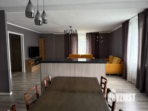Дом 200м², 2-этажный, участок 9 сот.  