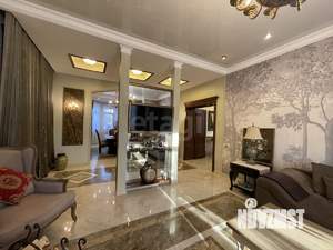 Дом 357м&sup2;, 3-этажный, участок 43 сот.  