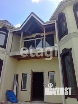 Дом 480м&sup2;, 2-этажный, участок 6 сот.  