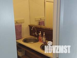 Коттедж 280м&sup2;, 2-этажный, участок 10 сот.  