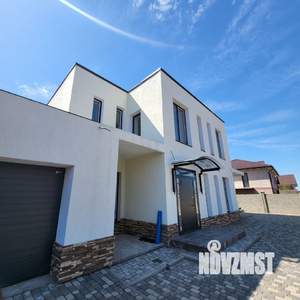 Коттедж 283м², 2-этажный, участок 8 сот.  