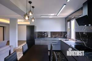 Дом 150м², 2-этажный, участок 9 сот.  