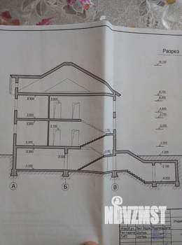 Коттедж 350м², 2-этажный, участок 10 сот.  