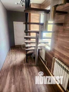 Дом 250м&sup2;, 3-этажный, участок 9 сот.  