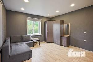 Дом 150м², 3-этажный, участок 13 сот.  