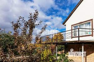 Дом 220м&sup2;, 3-этажный, участок 5 сот.  