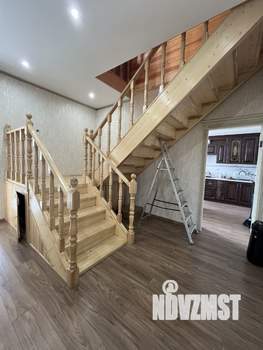 Дом 270м&sup2;, 3-этажный, участок 13 сот.  