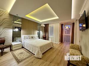 Таунхаус 250м², 3-этажный, участок 1 сот.  