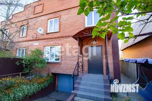 Дом 145м&sup2;, 3-этажный, участок 4 сот.  