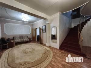 Коттедж 303м², 2-этажный, участок 11 сот.  