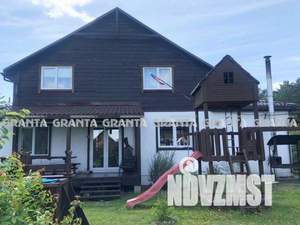 Дом 169м&sup2;, 2-этажный, участок 11 сот.  