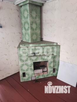 Дом 50м&sup2;, 2-этажный, участок 4 сот.  