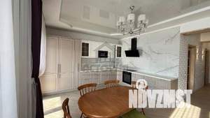 Коттедж 299м&sup2;, 2-этажный, участок 11 сот.  