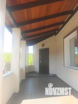 Дом 179м&sup2;, 2-этажный, участок 11 сот.  