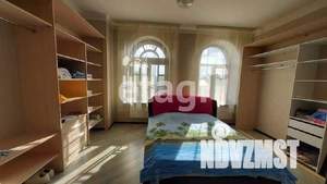 Дом 678м&sup2;, 4-этажный, участок 15 сот.  