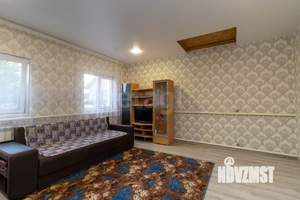 Дом 63м&sup2;, 2-этажный, участок 4 сот.  