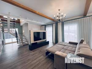 Дом 160м&sup2;, 2-этажный, участок 10 сот.  