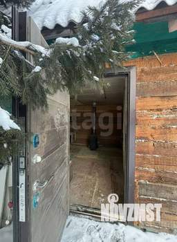 Дом 35м&sup2;, 2-этажный, участок 4 сот.  