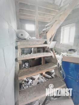 Дом 39м&sup2;, 2-этажный, участок 10 сот.  