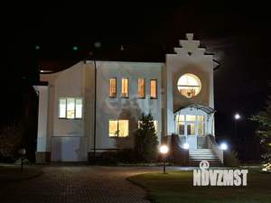 Дом 416м&sup2;, 2-этажный, участок 21 сот.  