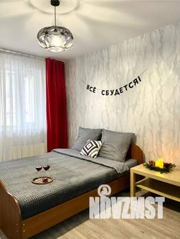 1-к квартира, посуточно, 37м2, 1/18 этаж