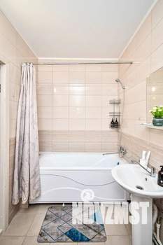 Студия квартира, посуточно, 42м2, 17/24 этаж