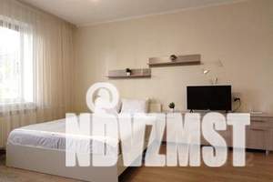 1-к квартира, посуточно, 40м2, 1/8 этаж