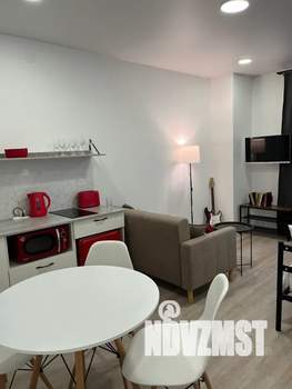 Студия квартира, посуточно, 20м2, 1/10 этаж