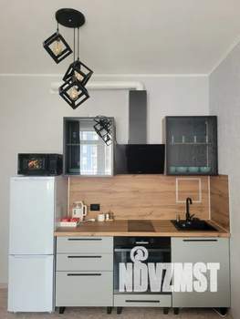 2-к квартира, посуточно, 35м2, 13/19 этаж