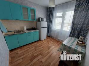 1-к квартира, посуточно, 37м2, 15/16 этаж