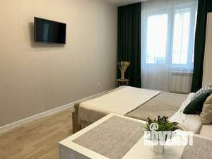 Студия квартира, посуточно, 28м2, 3/17 этаж