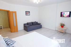 1-к квартира, посуточно, 47м2, 1/1 этаж