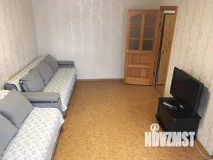 Студия квартира, посуточно, 42м2, 3/5 этаж